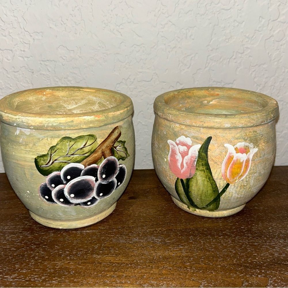 Three Hands Corp. Floral Grape Print Pots (Set of 2)